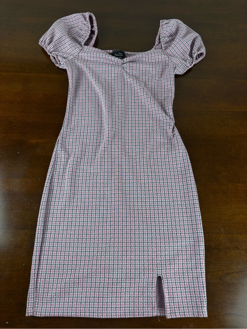 Rue21 Pink Patterned Puff-Sleeve Midi Dress with Front Notch